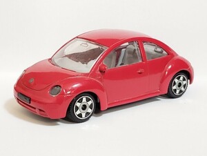 【希少】1/43 Burago ブラーゴ VOLKSWAGEN NEW BEETLE 当時物 ミニカー コレクション レッド 赤