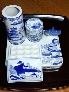 A1062　詳細不明　中国　骨董品　アンティーク　陶器　置き台:横/19ⅹ縦/16ⅹ高さ/2.3cm