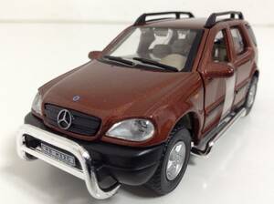 メルセデスベンツ 初代 Mクラス ML320 W163 前期型 1997年式~ 1/43 約11.7cm ホンウェル ダイキャスト ミニカー 送料￥390 未使用品