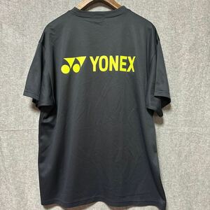 訳ありYONEX 半袖Tシャツ 黒 ×イエロー Ｌ て