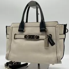 ✨良品✨COACH コーチ スワッガー キャリーオール ハンドバッグ 白系