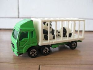 トミカ　三菱ふそう　動物運搬車（パンダ）　トラック