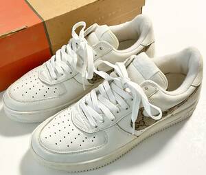 未使用　NIKE / AIR FORCE 1　ホワイト　27.5cm　　　 S318　　