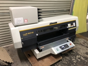 MIMAKI ミマキ UJF-6042 UVフラットベットインクジェットプリンタ 通電のみ確認 エリア限定 大阪市平野区発 「2329」