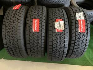 送料込\56,800★tk183-4-3 235/65R18 ブリヂストン DM-V2 スタッドレス 未使用品 2015&16年製 4本セット♪ 