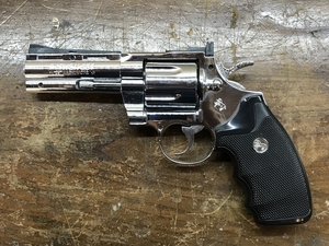 PYHTON 357 MAGNUM CTG、COLTSPT.F.A.MFG.CO.HARTRORD.CONN.U.S.A ガスライター？