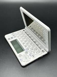 T4951　CASIO XD-SF6200 EX-word 電子辞書　通電のみ確認済み