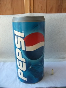 希少 レア　超ビッグなペプシコーラの缶型貯金箱　小物入れにも　高さ４６ｃｍ PEPSI　COLA ビンテージ レトロ