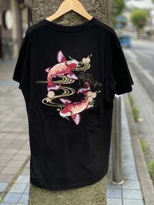 SALE価格 【XL】 横須賀名物 スカジャン Ｔシャツ 刺しゅう スカT 鯉 コイ CARP 黒 ブラック 和柄 ジャパン 正規品 SUKAT