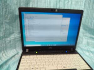 LIFEBOOK P772/G (Celeron 1007 メモリ4G HDD:320G) X32