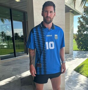 値下げ交渉 アルゼンチン代表 1994 アウェイジャージー adidas XL IS0266 検/ ARGENTINA AWAY WORLD CUP MARADONA MESSI マラドーナ メッシ