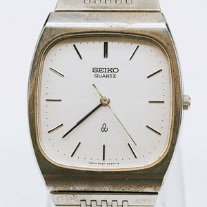 #35【希少】SEIKO セイコー 6030-5220 腕時計 クウォーツ 3針 銀色文字盤 アナログ ヴィンテージ アンティーク レトロ とけい アクセ