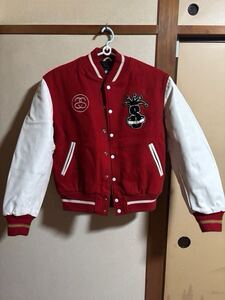 STUSSY 袖革スタジャン　Lサイズ シャネルロゴ　赤