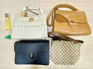 I10994,11025他　バッグ4点VERSACE/オーストリッチ他　　香水2点GUCCI/ENVY・FENDI/FANTASIA　おまとめ6点　ジャンク