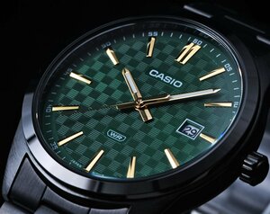 逆輸入カシオ 市松模様 新品 最新作 全身黒塗＆グリーン 30m防水 腕時計 CASIO メンズ 激レア日本未発売 未使用