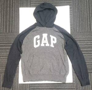 GAP 配色ニットフーディー　