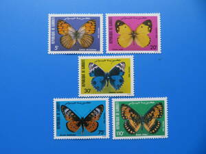 世界の昆虫切手　2種（未）①ジブチ　②ガーンジー