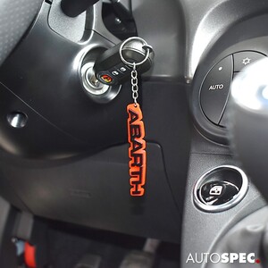 ABARTH　アクリル キーリング　レッド　ブラック　アバルト 500 595 695 124spider PUNTO キーホルダー　全国一律送料