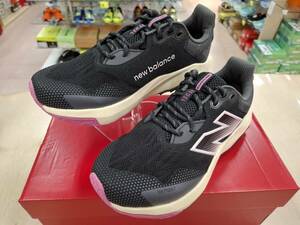 新品即決24.0cm★newbalanceニューバランス ダイナソフト ナイトレル WTNTRLP6 レディース カジュアルスニーカー★トレイルランニング★