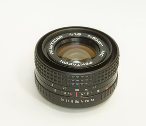 ドイツ製 PENTACON PRAKTICAR 1:1.8 f=50mm MC 15N-071 PBマウント