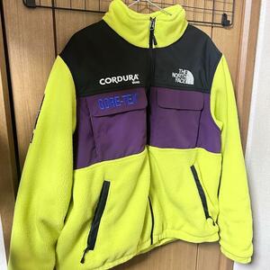 SupremeTHE NORTH FACE Fleece Jacket