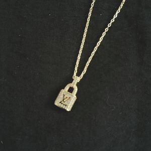 1円〜美品/LOUISVUITTON/ルイヴィトン/ネックレス/南京錠/ゴールド/アクセサリー /ペンダント ／刻印あり/レア/希少/ラインストーン/綺麗