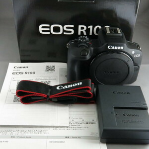 【新品同様】Canonキャノン　キヤノン　EOS R100　★NO.8209