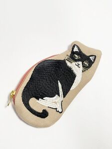 新品 ネコ 刺繍 ポーチ ねこ 猫 小さめ 小物入れ コットン生地 ミニポーチ かわいい おしゃれ