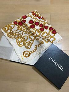 美品 CHANEL シャネル スカーフ シルク 100% SILK 小物 箱あり ホワイト 白 ゴールド チェーン レディース 約96cmx約96cm 1円〜