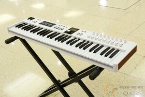 [超美品] Arturia KEYLAB Essential 61 MK3 スタイリッシュなデザインと多機能性を装備したキーボード・コントローラー [UK022]