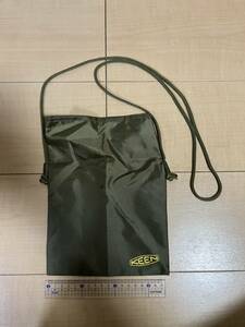 KEEN サコッシュ　新品未使用品