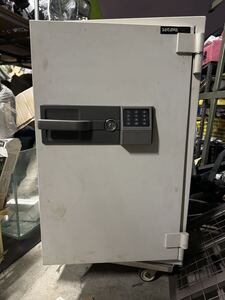 ○D9102 sagawa テンキー式　業務用耐火金庫　PC90T ○