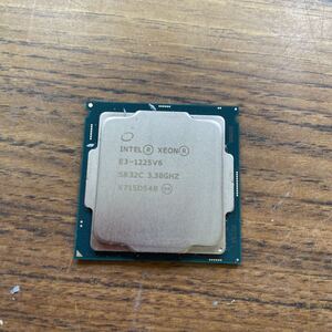 Intel　Xeon　E3-1225V6　3.30GHz　中古 　　　SR32C