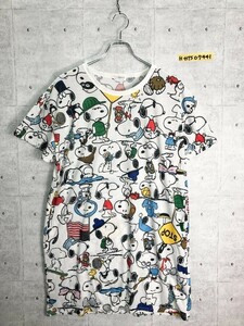 かわいい！PEANUTS ピーナッツ スヌーピー 総柄 キャラクター Tシャツ