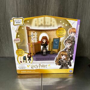 1円スタート★Wizarding World Harry Potter Magical Minis Charms Classroom マジカルミニクラスルームセット　ハーマイオニーと呪文学