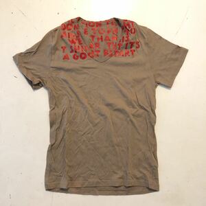 半額 ( S ) 限定 Maison Martin Margiela Vネック AIDS Tシャツ ベージュ マルタン マルジェラ メゾン エイズ レッド メッセージ MM 6 足袋