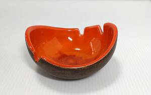 VINTAGE Ceramic Ashtray 60