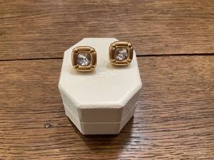 ◎スワロフスキー　ピアス　ゴールドデザイン　SWAROVSKI 