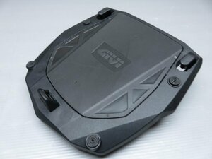 ★GIVI E251 モノキーベース モノキートップケース 車種汎用 ベースプレート 車種不明リアキャリア付き 231023DK0277