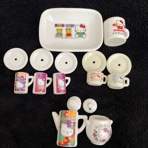 レトロ　ハローキティ　ミニチュア食器　プレート　カップ&ソーサー ポット　マグカップ　1990 1996 2001 サンリオ