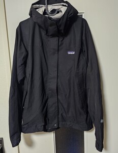 正規品 patagoniaパタゴニア　マウンテンパーカー 厚生地　 カラー ブラック