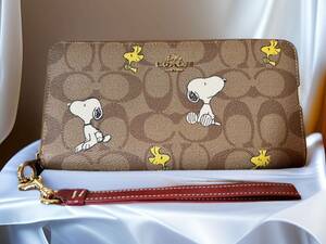 新品 ◆PEANUTS×COACH◆ ラウンドファスナー長財布 コーチスヌーピ