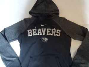 激レア USA購入【NIKE】【THERMA FIT】 USカレッジ オレゴン州大 ビーバーズ 【OREGON ST BEAVERS】プルオーバーパーカーUS Sサイズ 中古品