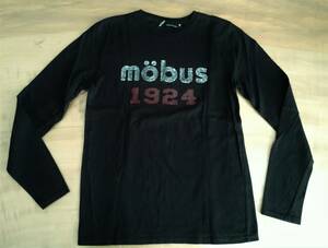 mobusの長袖Tシャツ