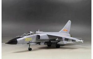 1/72 中国空軍 JH-7A フラインレオパルト 組立塗装済完成品