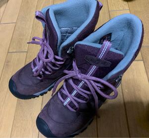 美品　KEEN ウィンターブーツ　25cm レディース　スノーブーツ　