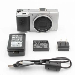 ショット数0回。★美品★ RICOH リコー GR II Silver Edition