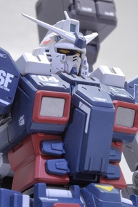 1/100 MG FA-78 フルアーマーガンダム　サンダーボルト Ver.Ka 塗装済み完成品 コレクション整理品