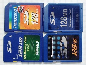 ★ＳＤメモリーカード １２８ＭＢ ４枚 中古★送料６３円～