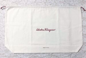 サルバトーレ・フェラガモ「Salvatore Ferragamo」バッグ保存袋 現行 (2209) 内袋 布袋 巾着袋 布製 ホワイト63×46×14cm 特大サイズ 